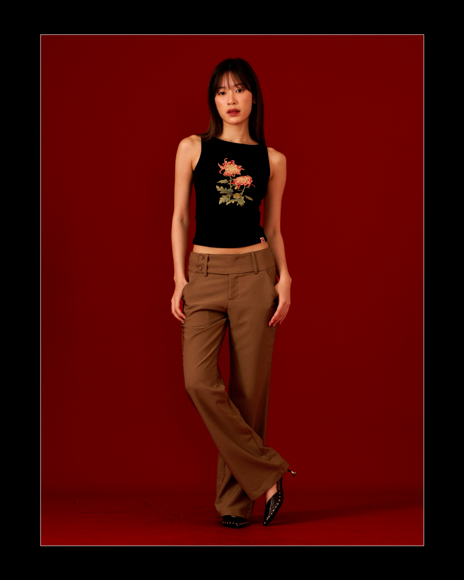 Chrysanthemum Boatneck Tank (Black)