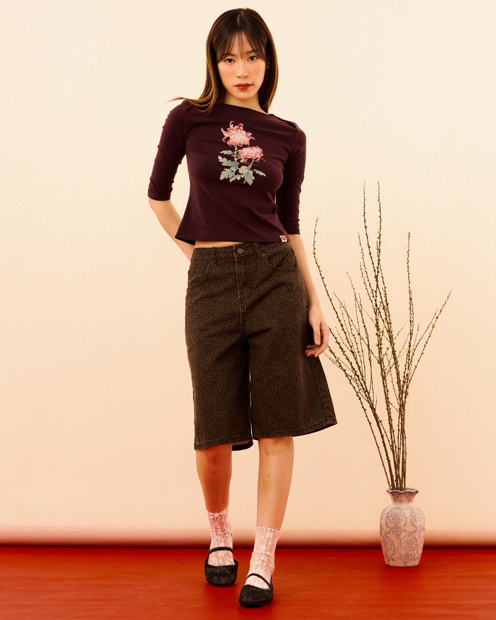 Chrysanthemum Quarter Sleeve Boatneck Top (Plum)
