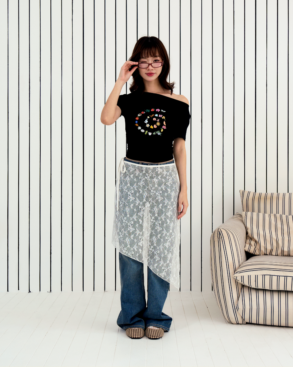 [ETA: END AUG] Swirl Lounge Ruched Tee in Black (Backorder)