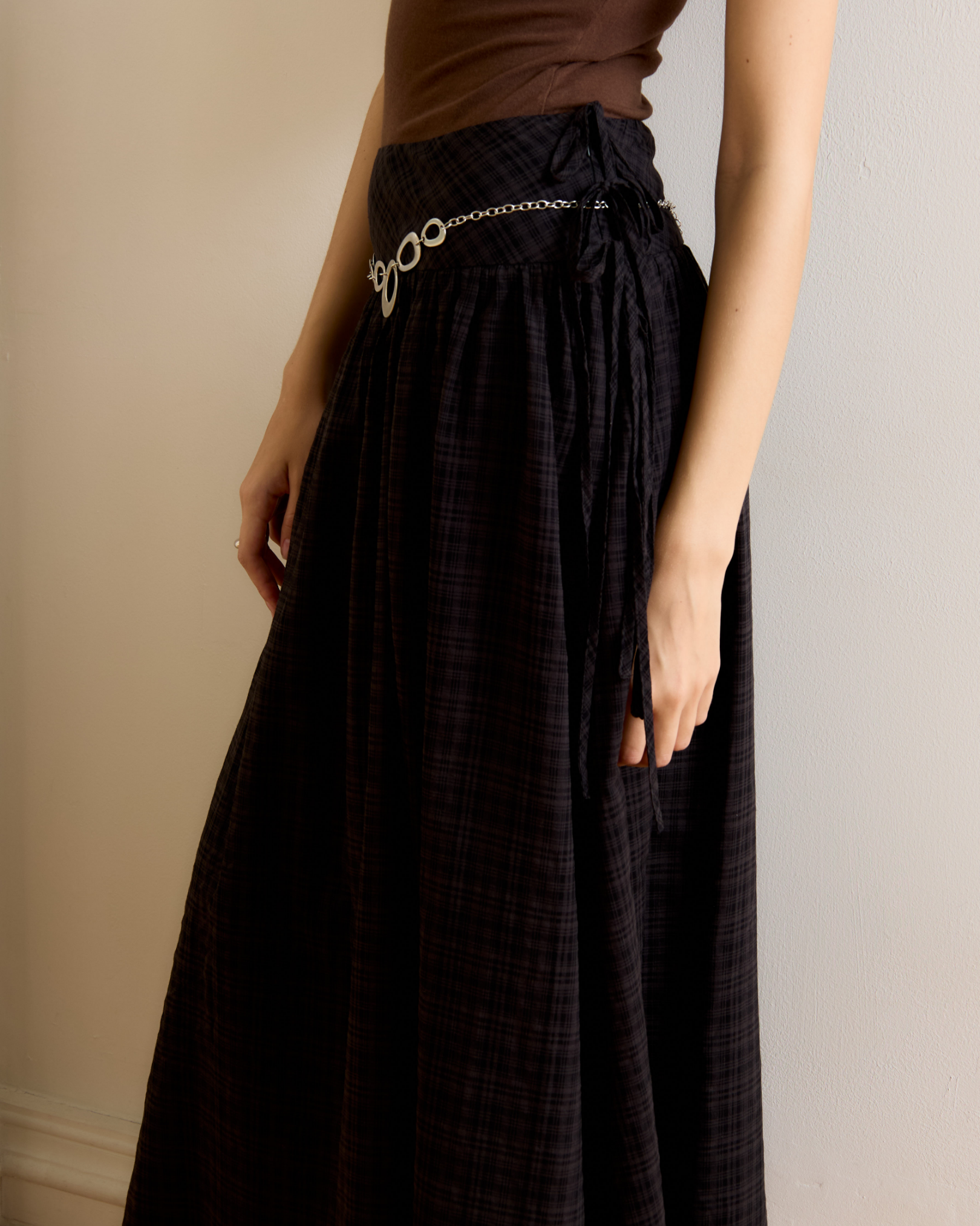Risa Empire Waist Plaid Skirt (Black)