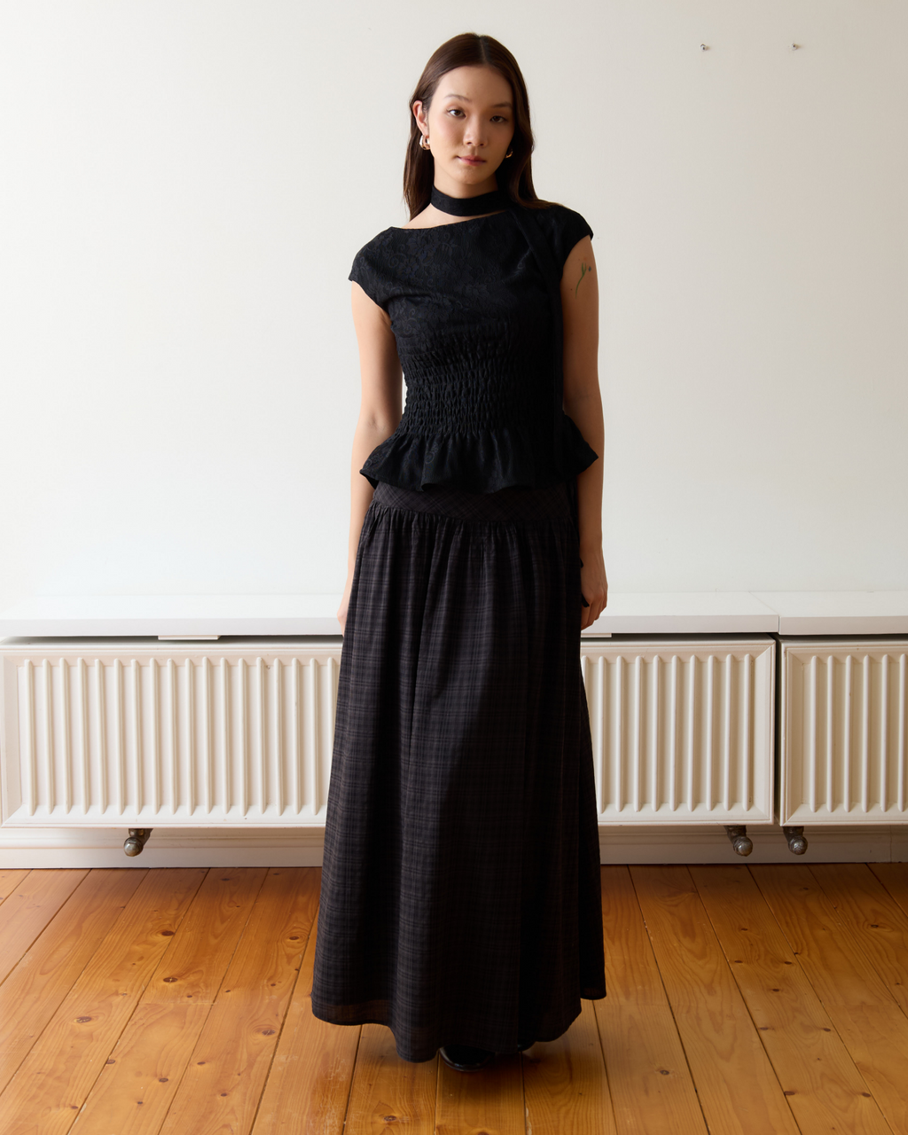 Serena Shirred Lace Top (Black)
